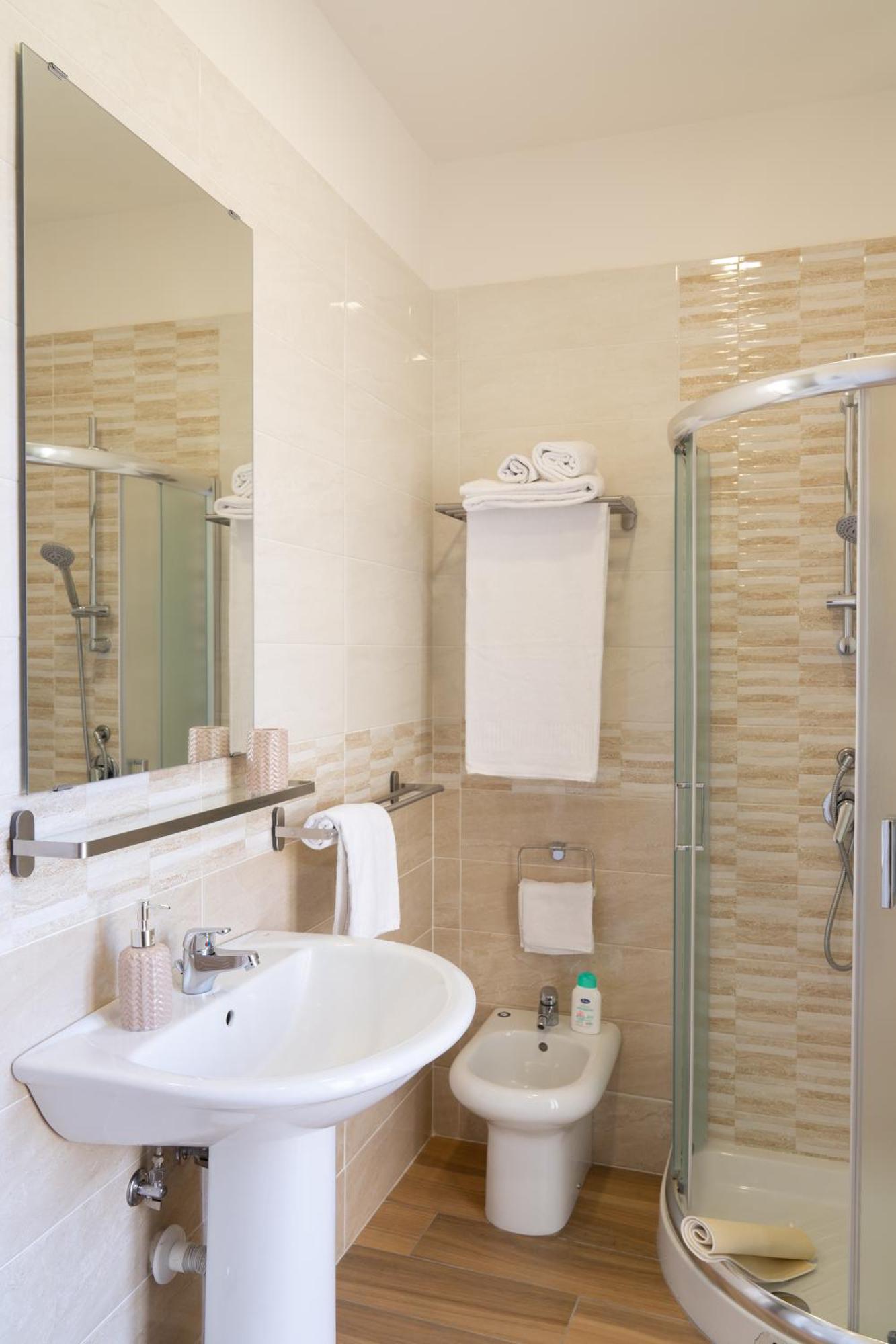 B&B Palazzo Sersale Napoli Экстерьер фото